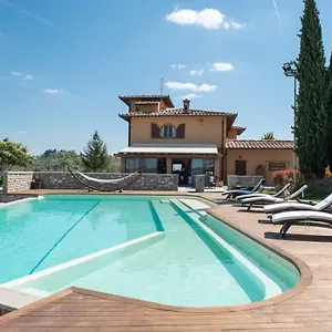 https://agriturismo-casale-ugolini.it-tuscanyhotel.com